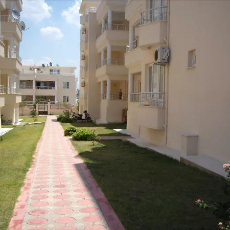 Royal Blue Homes Appartement